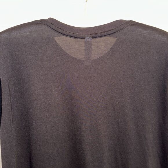 B + C L Black Crewneck Cropped Short Sleeve Flowy Tee - Picture 4 of 10